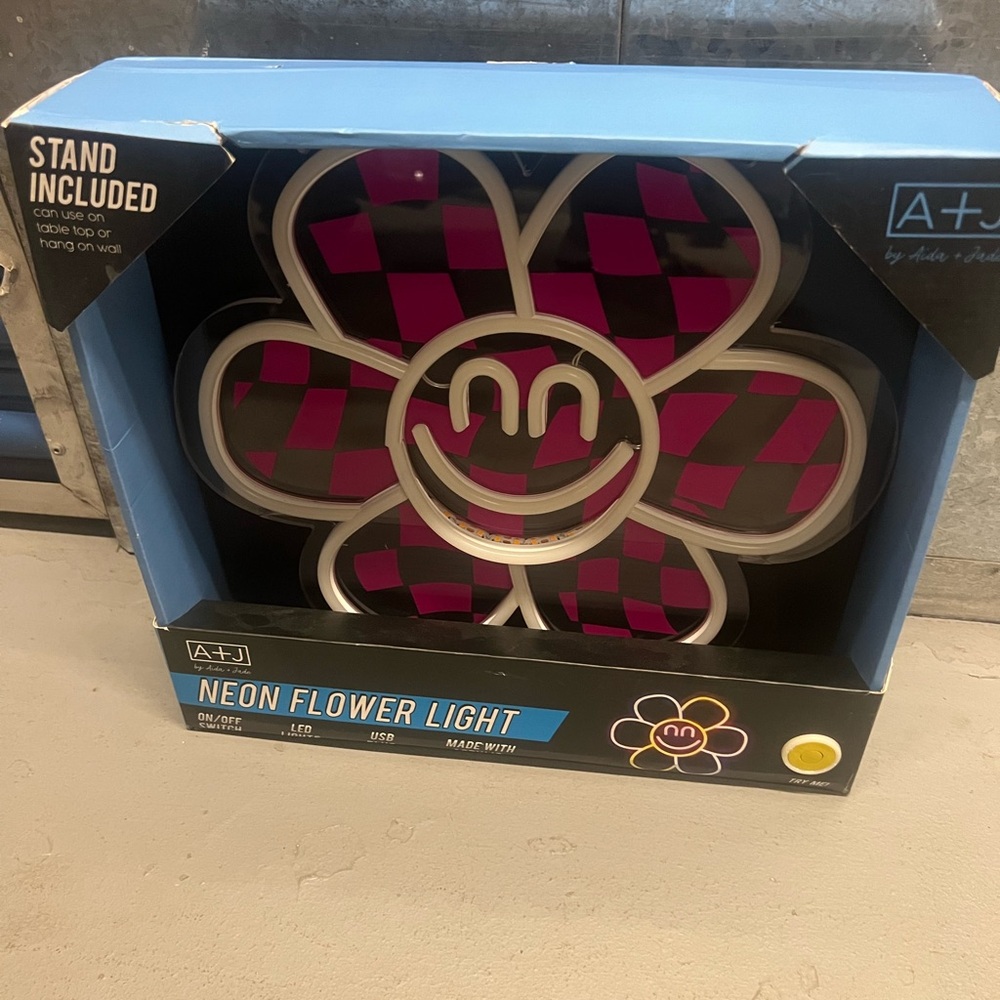 Neon Flower Light - Pink and Black